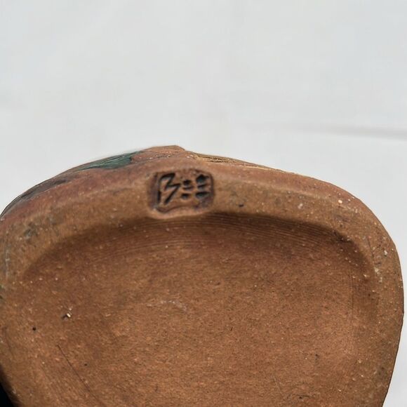 Red and Brown Clay Abstract Vase with Lines & Flowers - Picture 10 of 10